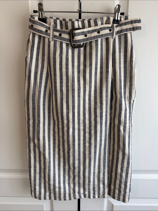 Anthropologie Dresses & Skirts - Anthropologie Vertical Stripe Belted Pencil Skirt - Navy & Cream